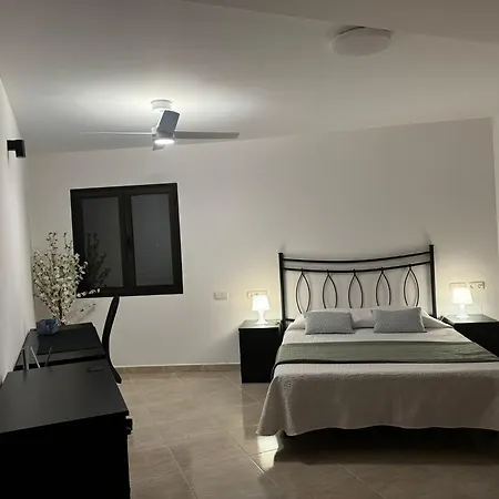 Vivienda Lanzarote דירה *